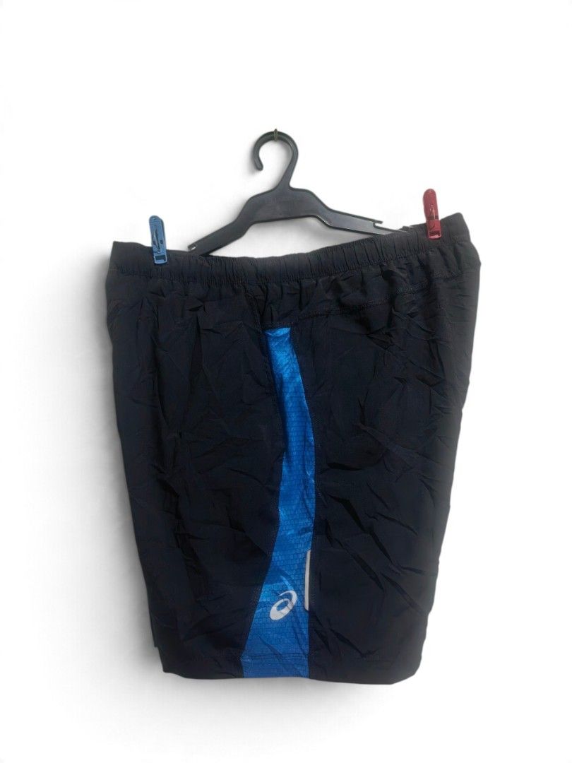 Asics running short w/inner lining (Category: Activewear) located in Vinzons. Submitted by khasanche43622 (Listing ID 1468210724, Image 1). Description: Excellent condition Almost brandnew No issue Waist-30-38 L-17.5.
