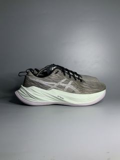 (Category: ) located in . Submitted by kalye_footwear (Listing ID 1468252172, Image 1). Description: .