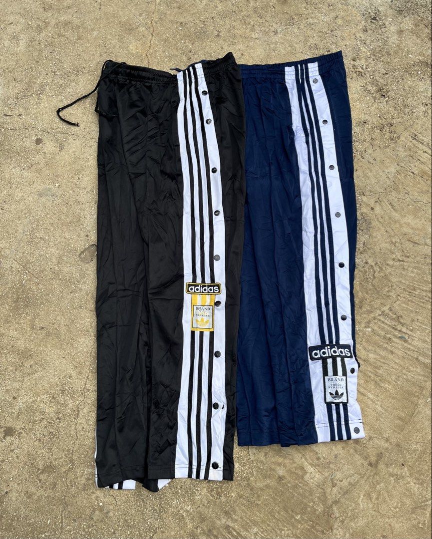 Aspack adidas track pants (Category: Coats, Jackets and Outerwear) located in City of Isabela. Submitted by ibzagga (Listing ID 1468242103, Image 1). Description: Size 32 garterize waistline both Good as new .