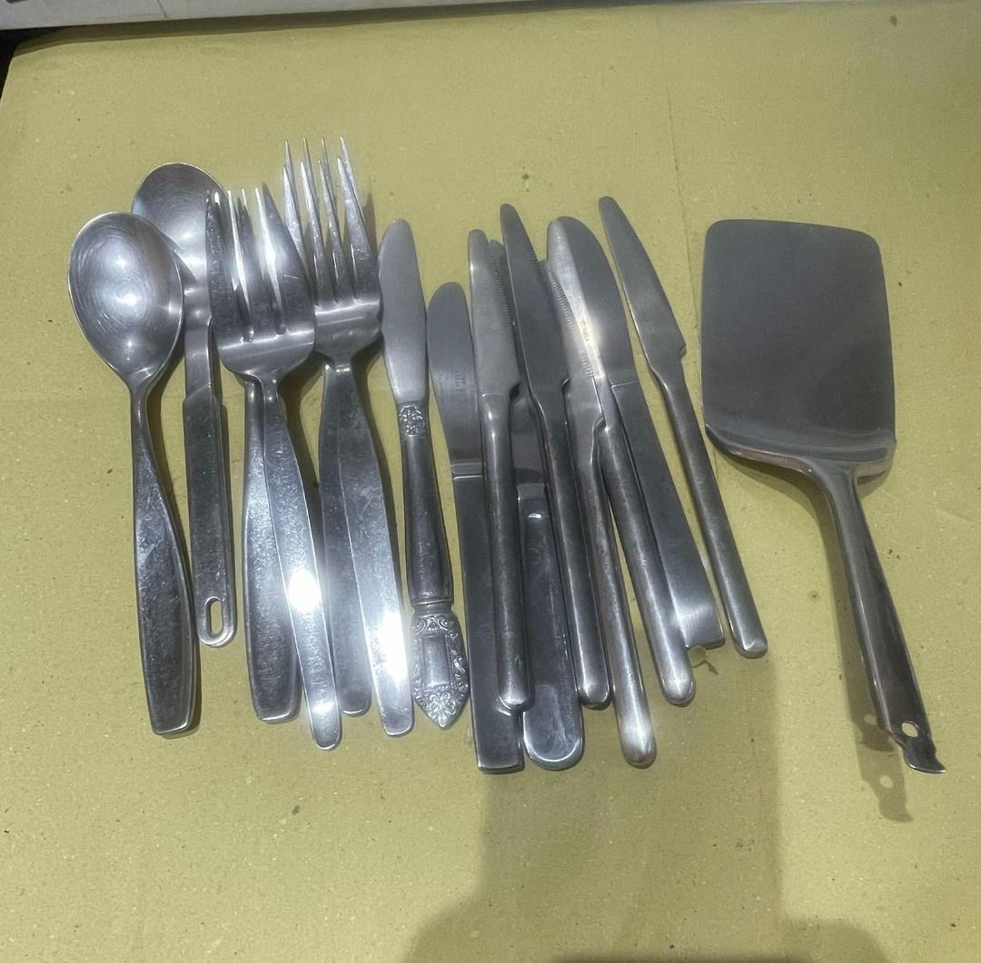 Assorted Untensils (Category: Dinnerware & Cutlery) located in Quezon City. Submitted by foxsquaredeals (Listing ID 1468157191, Image 1). Description: P300 take all 2pcs soup spoon, 4serving fork, 8 dining knife, 1pc spatula MOP: Gcash/ Bank Transfer .