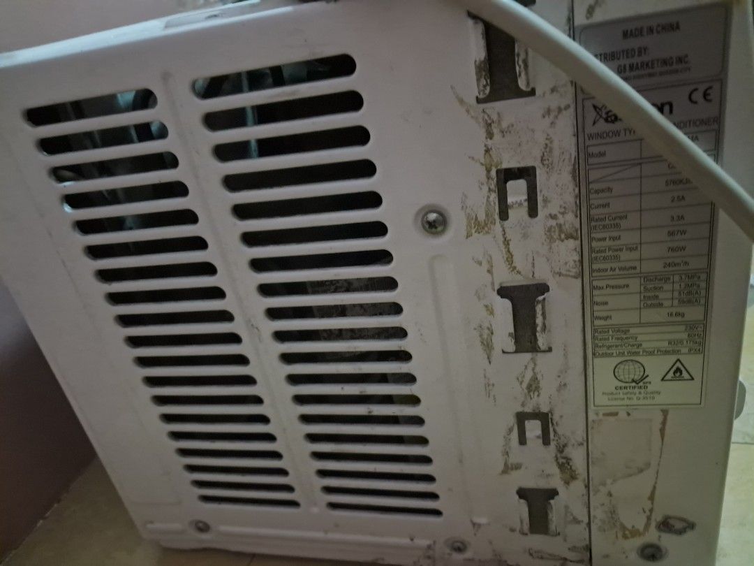 Astron TC-L60MA Window Type Air Conditioner (Category: Air Conditioning and Heating) located in Manila. Submitted by docards1102 (Listing ID 1468119431, Image 2). Description: Astron Window Type Aircon (Model: TC-L60MA) - Cooling Capacity: 5760 kJ/h - Eco-friendly R32 refrigerant - Energy-saving: 509W power input, 230V - Easy-to-use manual temperature and mode control knobs - Energy Efficiency Rating: 3.22 - Includes original power cord and energ