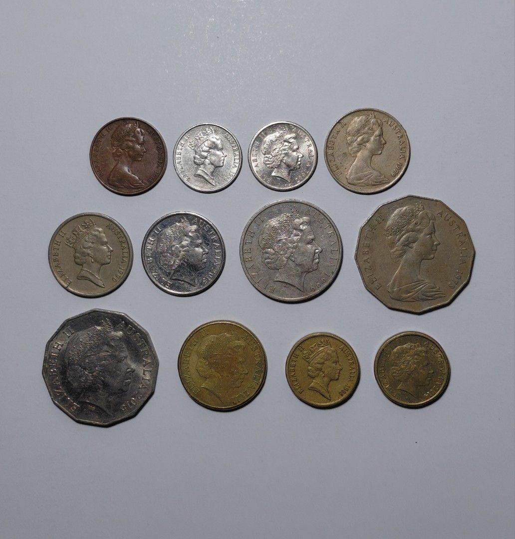 Australia Coin Set (Category: Currency) located in Tagbilaran City. Submitted by bennycollectibles (Listing ID 1468143655, Image 1). Description: •Add an additional 150 for shipping.