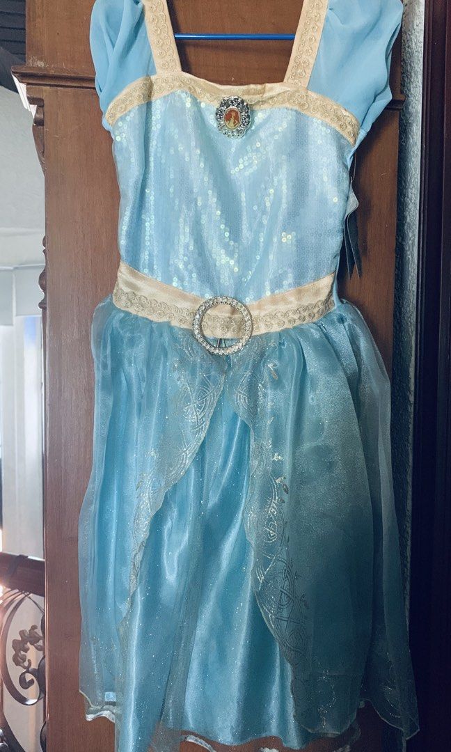 Authentic Disney Princess Merida Dress 7/8 (Category: Babies & Kids Fashion) located in Muntinlupa City. Submitted by kibscollection03 (Listing ID 1468109539, Image 2). Description: Brand new, tag intact 📍Alabang, Muntinlupa 📦Courier: JRS / LBC (shouldered by the buyer) 🛍️ Meet up: Total Soldiers Hills / Festival Mall/ Alabang Town Center / Molito Alabang 🛵 Same day delivery: Lalamove or Grab (shouldered by the buyer) 🧾Mode of payment : Maya