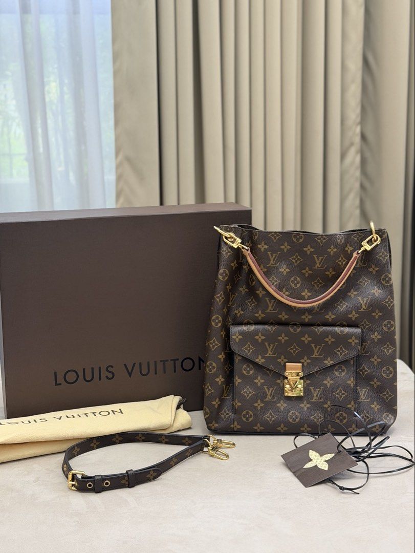 Authentic Louis Vuitton Monogram Metis Hobo (Category: Luxury Bags & Wallets) located in Manila. Submitted by maria_2326 (Listing ID 1468269600, Image 2). Description: 💯% Authentic Complete Inclusions except receipt No lowballing! Location: Manila/QC.