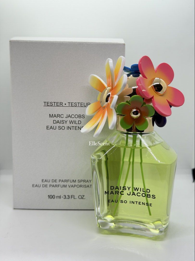 Authentic Marc Jacobs Daisy Wild Eau So Intense (Category: Fragrance & Deodorants) located in Mandaluyong City. Submitted by elle_scent (Listing ID 1468161661, Image 2). Description: A unique, playful, tropical floral fragrance! Beautiful Marc Jacobs Daisy Wild Eau So Intense in a 100ml tester bottle with box. Perfect for ladies who love fresh, feminine scents with a creamy, fruity twist. ✨ Fragrance Notes: 🍌 Top: Banana Blossom 🌸 Heart: Jasmin