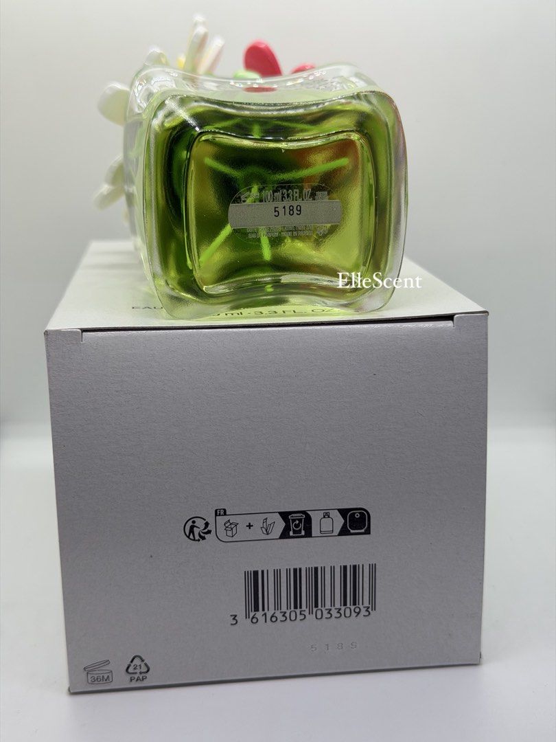 Authentic Marc Jacobs Daisy Wild Eau So Intense (Category: Fragrance & Deodorants) located in Mandaluyong City. Submitted by elle_scent (Listing ID 1468161661, Image 3). Description: A unique, playful, tropical floral fragrance! Beautiful Marc Jacobs Daisy Wild Eau So Intense in a 100ml tester bottle with box. Perfect for ladies who love fresh, feminine scents with a creamy, fruity twist. ✨ Fragrance Notes: 🍌 Top: Banana Blossom 🌸 Heart: Jasmin
