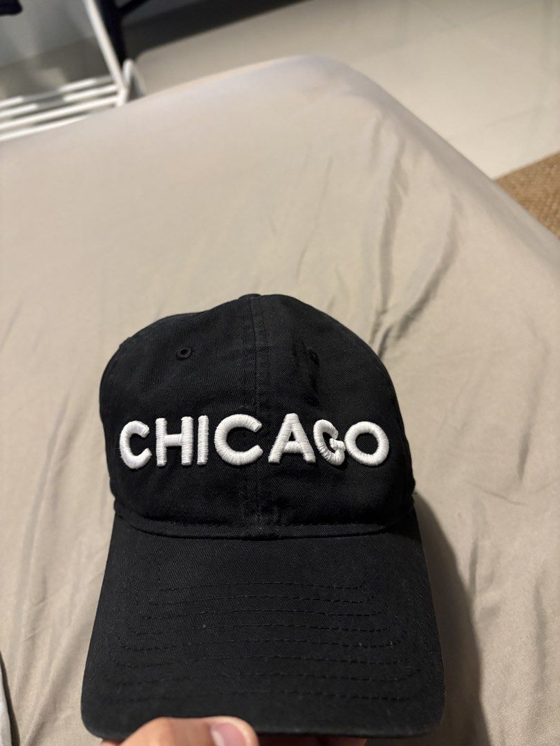 Authentic New Era 9TWENTY NBA Chicago Cap (Black) (Category: Caps & Hats) located in Paranaque City. Submitted by dlf.dv (Listing ID 1468146453, Image 1). Description: Selling an authentic New Era 9TWENTY NBA Chicago strapback cap in classic black. Details: • Brand: New Era Cap (100% Authentic) • Model: 9TWENTY Unstructured Strapback • Design: Front “CHICAGO” embroidered wordmark • Condition: Lightly used (well-maintained, inner 9TWENTY tags & NB