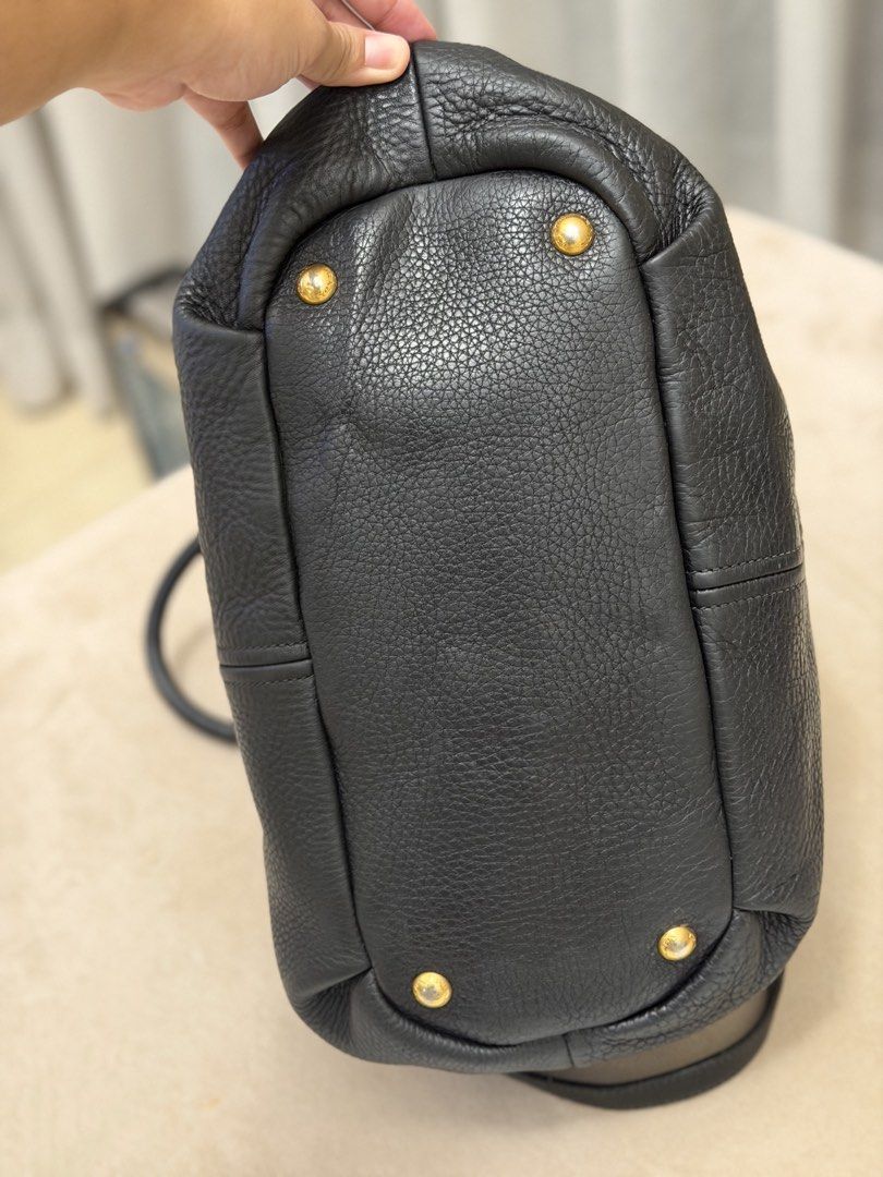 Authentic Prada Vitello Daino Small Two-way Bag (Category: Shoulder Bags) located in Manila. Submitted by maria_2326 (Listing ID 1468068816, Image 3). Description: 💯% Authentic W/dust bag and long strap No lowballing Location: Manila/QC.