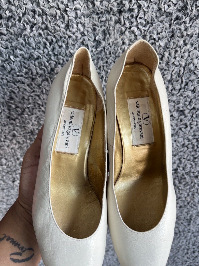 Authentic Valentino Garavani pumps | Size 7 womens (Category: Heels) located in General Trias. Submitted by zrchustle.604 (Listing ID 1468140176, Image 2). Description: authentic vintage pair of Valentino Garavani pumps from their historic archival footwear lines. Key Details & Identification Features: • The Brand Label: The cloth label sewn into the footbed reads "Valentino Garavani" alongside the brand's classic "V" logo enclosed in a circle. B