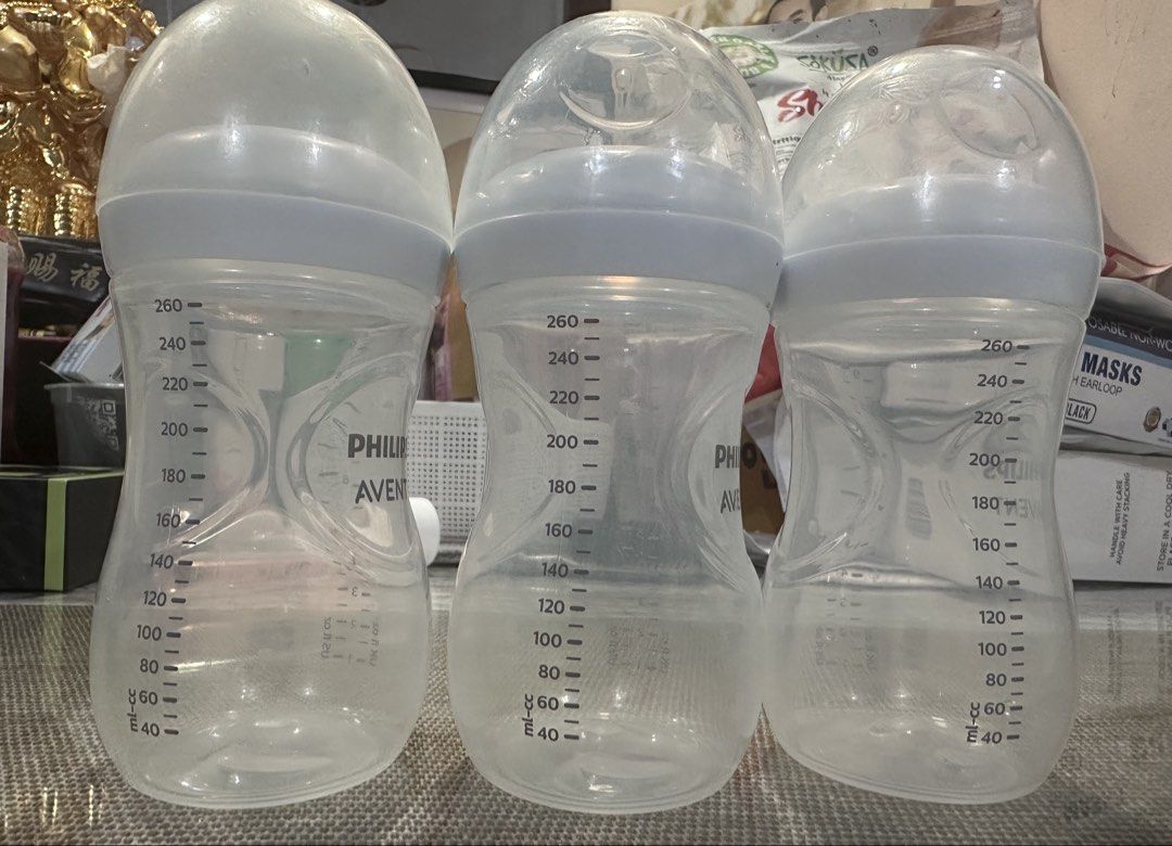 Avent Baby Bottles 9oz (Category: Breastfeeding & Bottle Feeding) located in Cavite. Submitted by art_declutter (Listing ID 1468220819, Image 1). Description: .