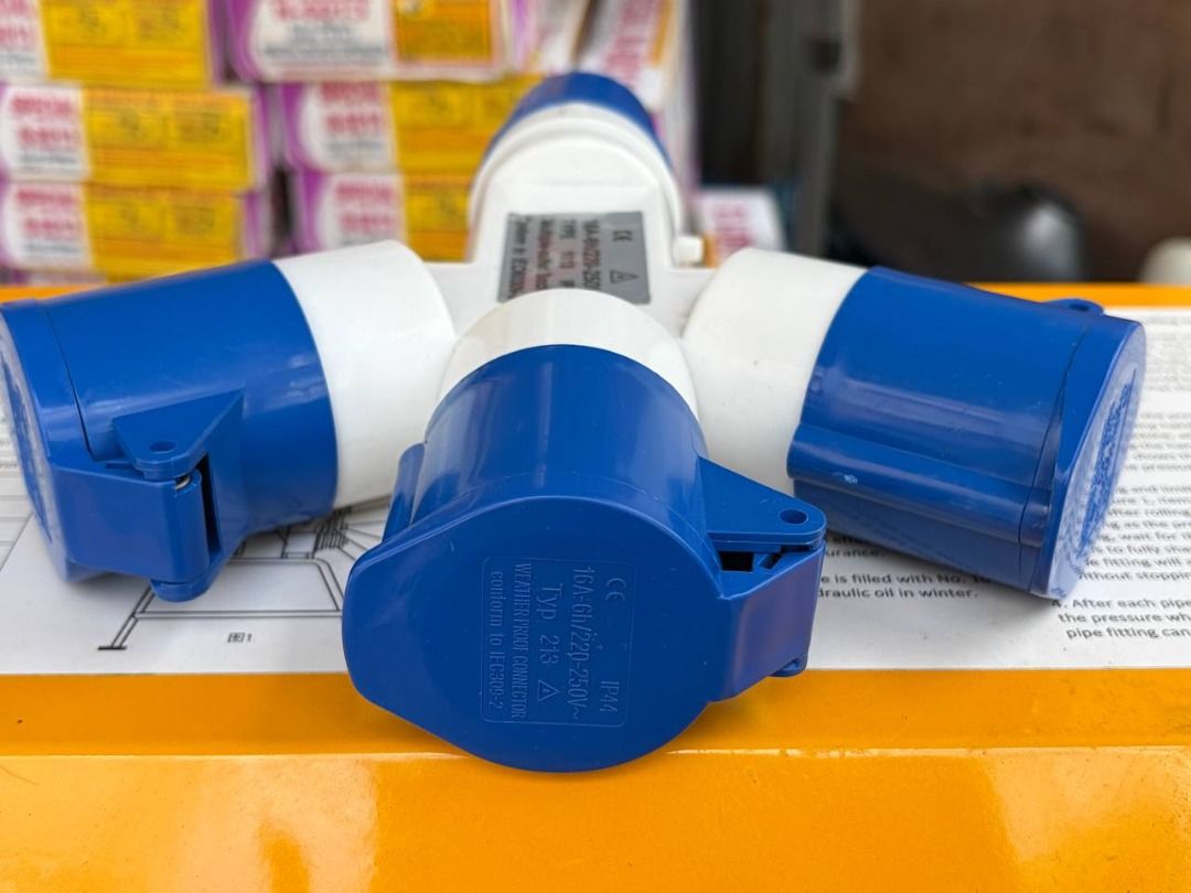 Aviation plug / industrial splitter HKTS-01 3*16A (Category: Home Improvement Tools & Accessories) located in Manila. Submitted by 09171479278_elsie. (Listing ID 1468096263, Image 2). Description: Aviation plug / industrial splitter HKTS-01 3*16A.