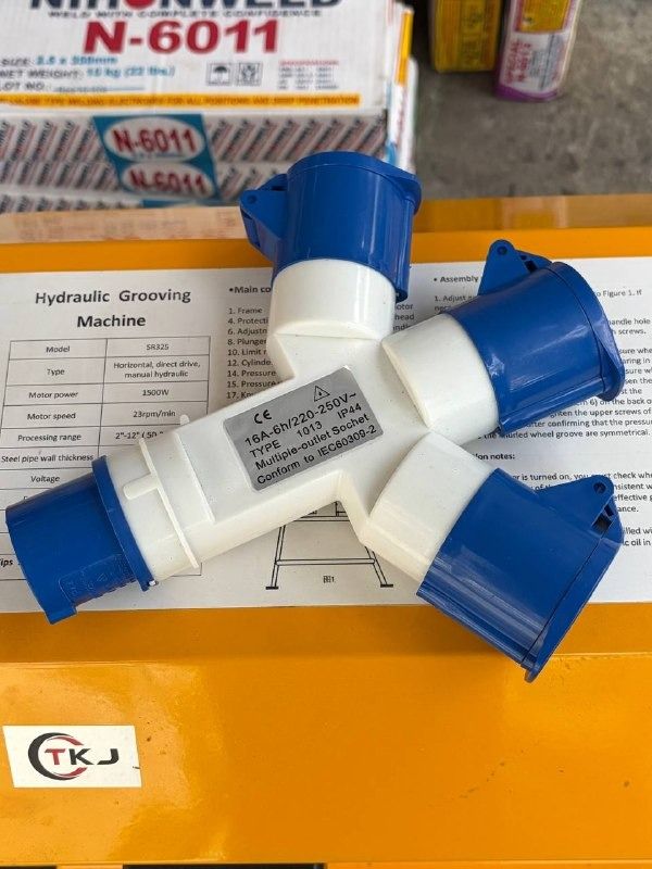 Aviation plug / industrial splitter HKTS-01 3*16A (Category: Home Improvement Tools & Accessories) located in Manila. Submitted by 09171479278_elsie. (Listing ID 1468096263, Image 1). Description: Aviation plug / industrial splitter HKTS-01 3*16A.