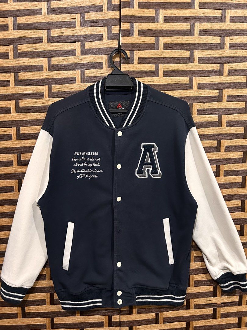 AWK VARSITY JACKET (Category: Activewear) located in Kota Bharu. Submitted by brandthriftoutdoor_ (Listing ID 1468064731, Image 1). Description: AWK VARSITY JACKET ✅ colour : NAVY BLUE ✅size tag : M(prefered S-M) ✅manual sizing : (Pit21/L26) ✅condition : 8.5/10 💰RM20.00 post + RM7/ dfod W/A 0️⃣1️⃣9️⃣5️⃣9️⃣3️⃣2️⃣9️⃣5️⃣2️⃣ .