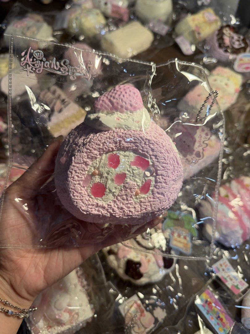 ayan studio strawberry swiss roll taba squishy (Category: Plushies & Soft Toys) located in Pasig City. Submitted by shanni33 (Listing ID 1468280766, Image 1). Description: .