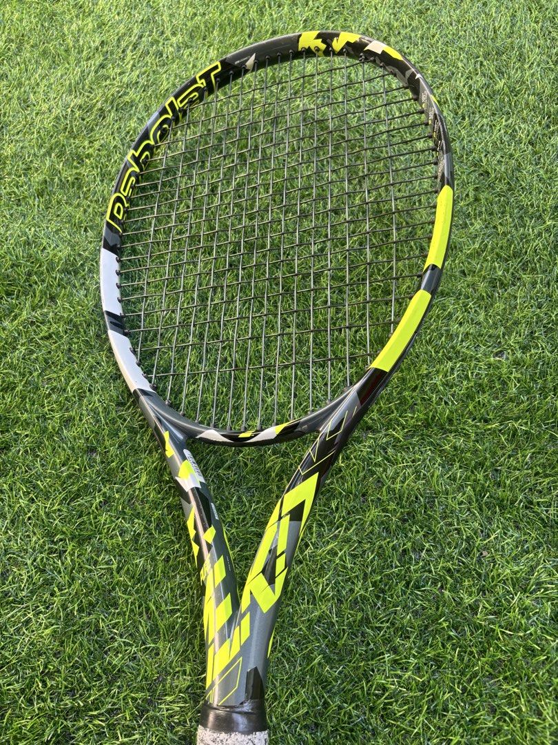 Babolat Pure Aero 100 2023 (Category: Racket and Ball Sports) located in Lingayen. Submitted by cayledy (Listing ID 1468124229, Image 2). Description: ❗️For Sale❗️ 🎾 Babolat Pure Aero 100 2023 Condition: 7.5/10 Grip size: 3 Weight: 300g Head size: 100 sq in String pattern: 16x19 🏷️ ₱7,500 🧾 MOP: Gcash/Maya/Bank Transfer 🚛 Delivery: J&T 📍 Location: Pangasinan • Meetups available at nearby locations • No reservations — whoever pays first gets 