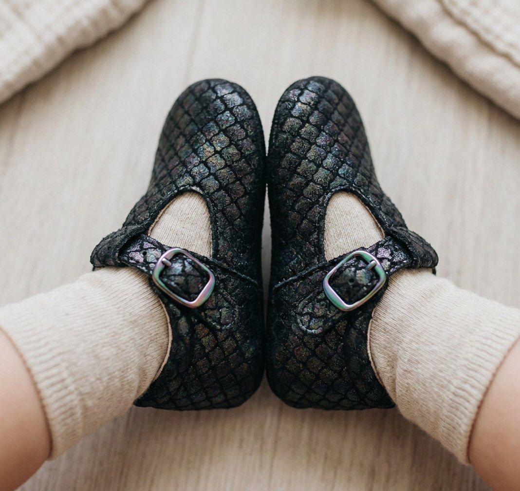 Baby/Toddler Sandals (Category: Other Babies Going Out Needs) located in Taytay. Submitted by crisha14344 (Listing ID 1463959072, Image 3). Description: Brand: Monkey Feet Size: For 3 to 6 Months Old Sandals with a Shiny Mermaid-Scale Pattern .