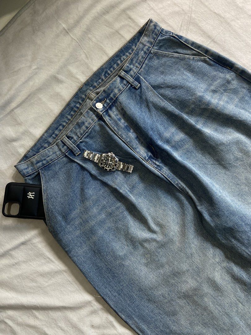 BAGGY LIGHT WASHED PANTS (Category: Jeans) located in Bacolod City. Submitted by clerkhexx (Listing ID 1468246487, Image 2). Description: RANDOM BAGGY ACID WASHEDPANTS Brand: N/A Measurements: Waist: 38 Lenght: 44 Thigh: 16.5 Leg Hole: 12.5 Mine: 500 Condition of this item 10 - color rate 10- no issue Check every photos for conditions of the item EOB / END OF BIDDING: TOMORROW (9:01pm THURSDAY) Please note that some comments may not be visible, s