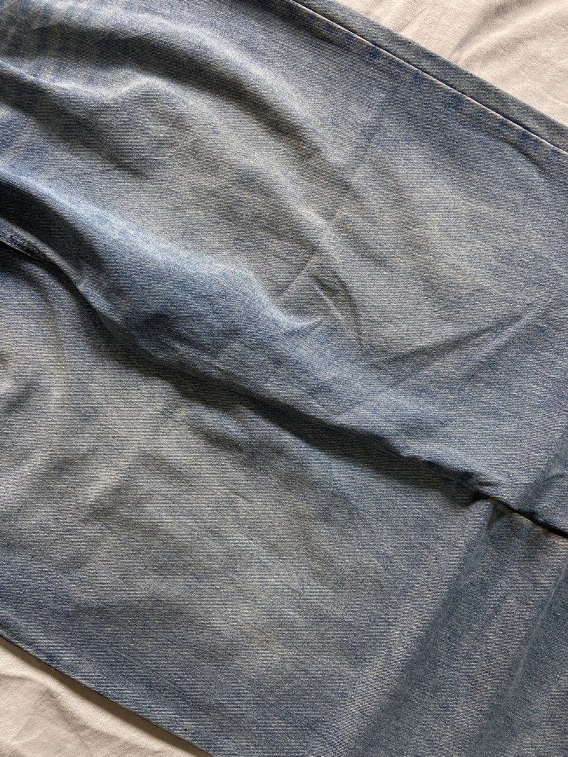 BAGGY LIGHT WASHED PANTS (Category: Jeans) located in Bacolod City. Submitted by clerkhexx (Listing ID 1468246487, Image 3). Description: RANDOM BAGGY ACID WASHEDPANTS Brand: N/A Measurements: Waist: 38 Lenght: 44 Thigh: 16.5 Leg Hole: 12.5 Mine: 500 Condition of this item 10 - color rate 10- no issue Check every photos for conditions of the item EOB / END OF BIDDING: TOMORROW (9:01pm THURSDAY) Please note that some comments may not be visible, s