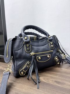 (Category: ) located in . Submitted by una.preloved_21 (Listing ID 1468178603, Image 1). Description: .