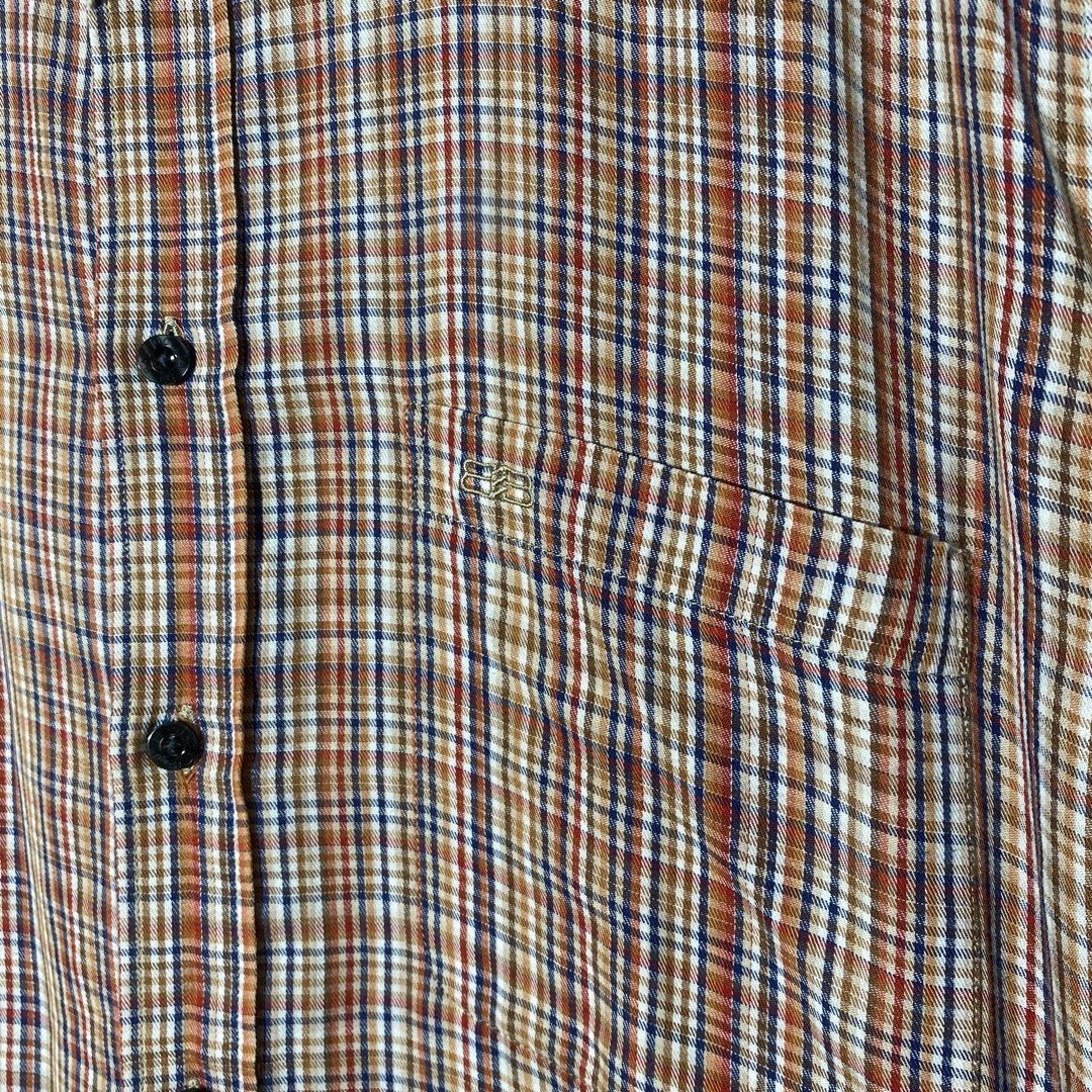 Balenciaga Plaid Button-Up Shirt (Category: Luxury Apparel) located in Andop. Submitted by rhouzze.ph24 (Listing ID 1468166071, Image 3). Description: OPEN FOR NEGOTIATION Name: Balenciaga Dimensions: 23.5 by 31 Size: Medium Issue: None.