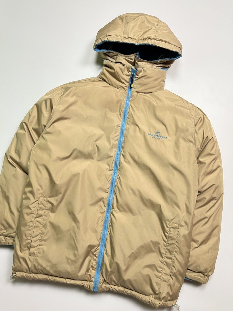BALENCIAGA REVERSIBLE PUFFER JACKET (Category: Coats, Jackets and Outerwear) located in Leyte. Submitted by upcycledbin.ph (Listing ID 1468182678, Image 2). Description: BALENCIAGA REVERSIBLE PUFFER JACKET SIZE 3 DIMES 24x29 EXCELLENT CONDITION NO FLAWS.