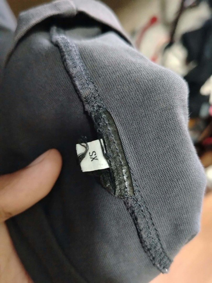 Balenciaga tshirt (Category: Tshirts & Polo Shirts ) located in Lal-Lo. Submitted by keenlion_7de5f3 (Listing ID 1468108836, Image 3). Description: -Dimes:22w by 28.5l -Size:L to semi xl -Issue:cut tags -negotiable -+sf -Payment first before ship -Mop:GCush -Ship by jnt.