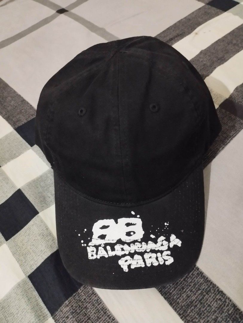 BALENCIAGA VELCRO CAP (Category: Caps & Hats) located in Zamboanga. Submitted by 2ndhandscore (Listing ID 1468199948, Image 1). Description: ONE SIZE FITS ALL.