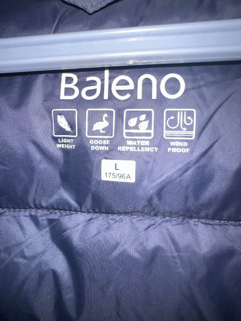 Baleno Goose Down Lightweight Winter Jacket Navy Blue Size L (Category: Coats, Jackets and Outerwear) located in San Pablo. Submitted by angiemac0921 (Listing ID 1468163128, Image 2). Description: - Brand: Baleno - Color: Navy Blue - Size: L (Fits 175/96A) - Material: Genuine goose down filling (warm yet lightweight) - Weather protection: Water repellent and windproof design - Features: Full zip front with collar and deep interior drop-in pockets