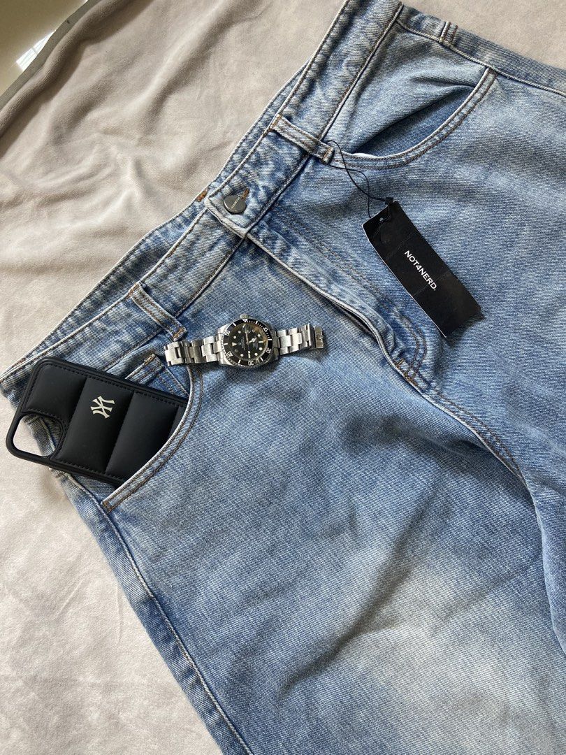 BALLOON LIGHT WASHED PANTS (Category: Jeans) located in Bacolod City. Submitted by clerkhexx (Listing ID 1468248237, Image 2). Description: BALLOON ACID WASHED PANTS BNEW Brand: NOT4NERD Measurements: Waist: 34 Lenght: 46 Thigh: 16.5 Knee: 17.5 Leg Hole: 8 Mine: 600 Condition of this item 10 - color rate 10- no issue Check every photos for conditions of the item Please note that some comments may not be visible, so we recommend sending us to DM t