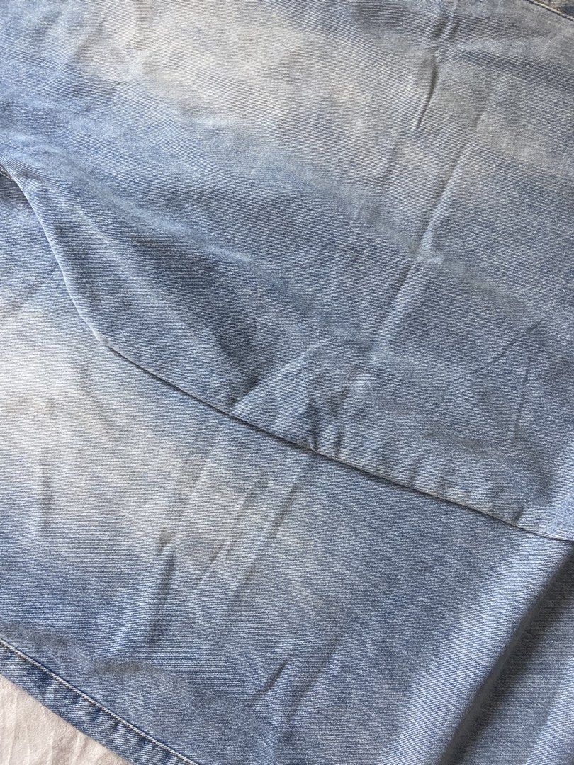 BALLOON LIGHT WASHED PANTS (Category: Jeans) located in Bacolod City. Submitted by clerkhexx (Listing ID 1468248237, Image 3). Description: BALLOON ACID WASHED PANTS BNEW Brand: NOT4NERD Measurements: Waist: 34 Lenght: 46 Thigh: 16.5 Knee: 17.5 Leg Hole: 8 Mine: 600 Condition of this item 10 - color rate 10- no issue Check every photos for conditions of the item Please note that some comments may not be visible, so we recommend sending us to DM t