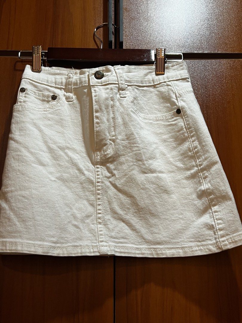 Bangkok white denim skirt (Category: Skirts) located in Cabanatuan. Submitted by harrythebear (Listing ID 1468165260, Image 3). Description: - white denim skirt from Thailand - never worn -.