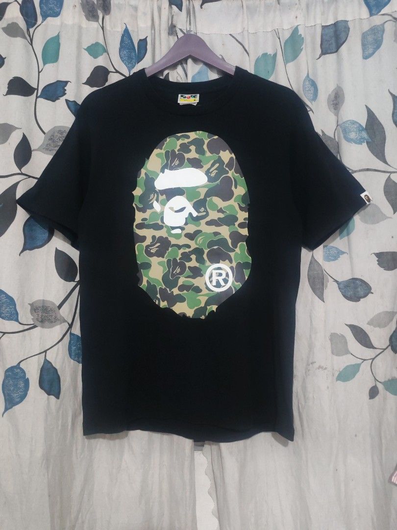 BAPE ABC CAMO MIRROR BIG HEAD (Category: Activewear) located in Marikina City. Submitted by lucky.sushi (Listing ID 1468232116, Image 1). Description: BAPE ABC CAMO MIRROR BIG HEAD SIZE MEDIUM W20 X L27 9.8/10 CONDITION NO ISSUE NO CRACK PRINTS P3500.