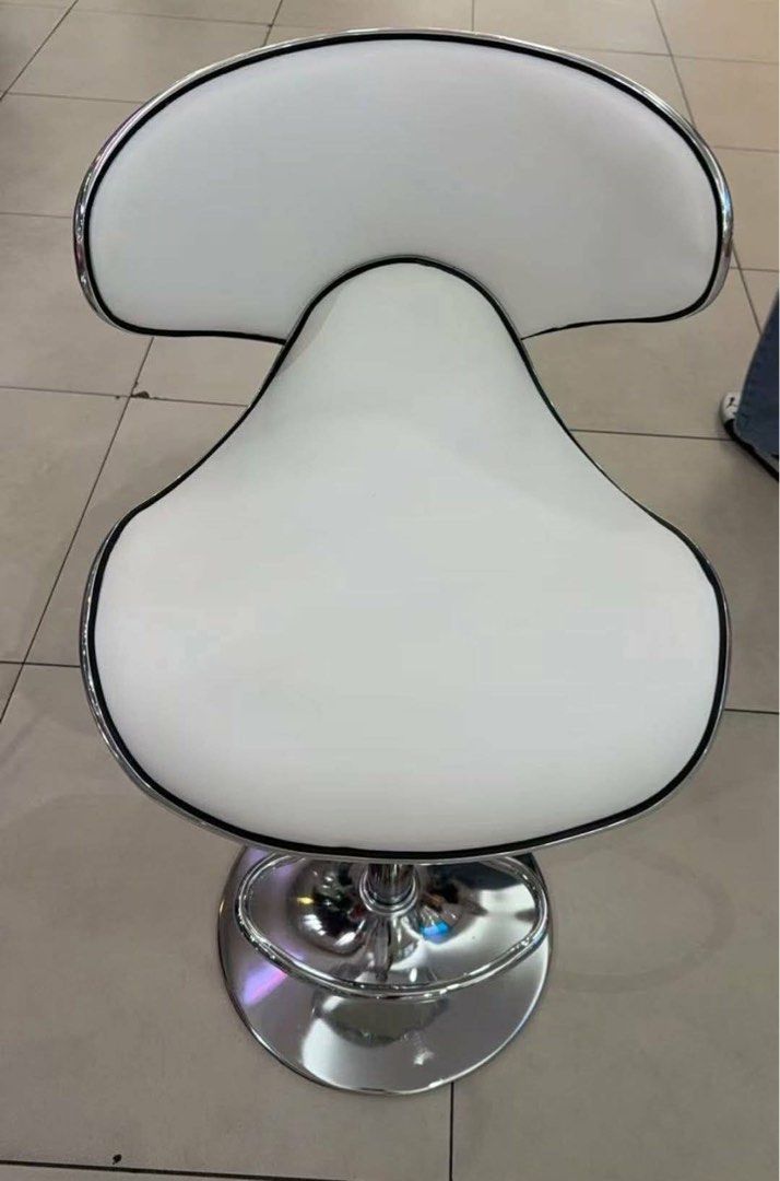 Bar Stool High Chair (Category: Chairs) located in Valenzuela. Submitted by jhagonzales (Listing ID 1468198848, Image 2). Description: .