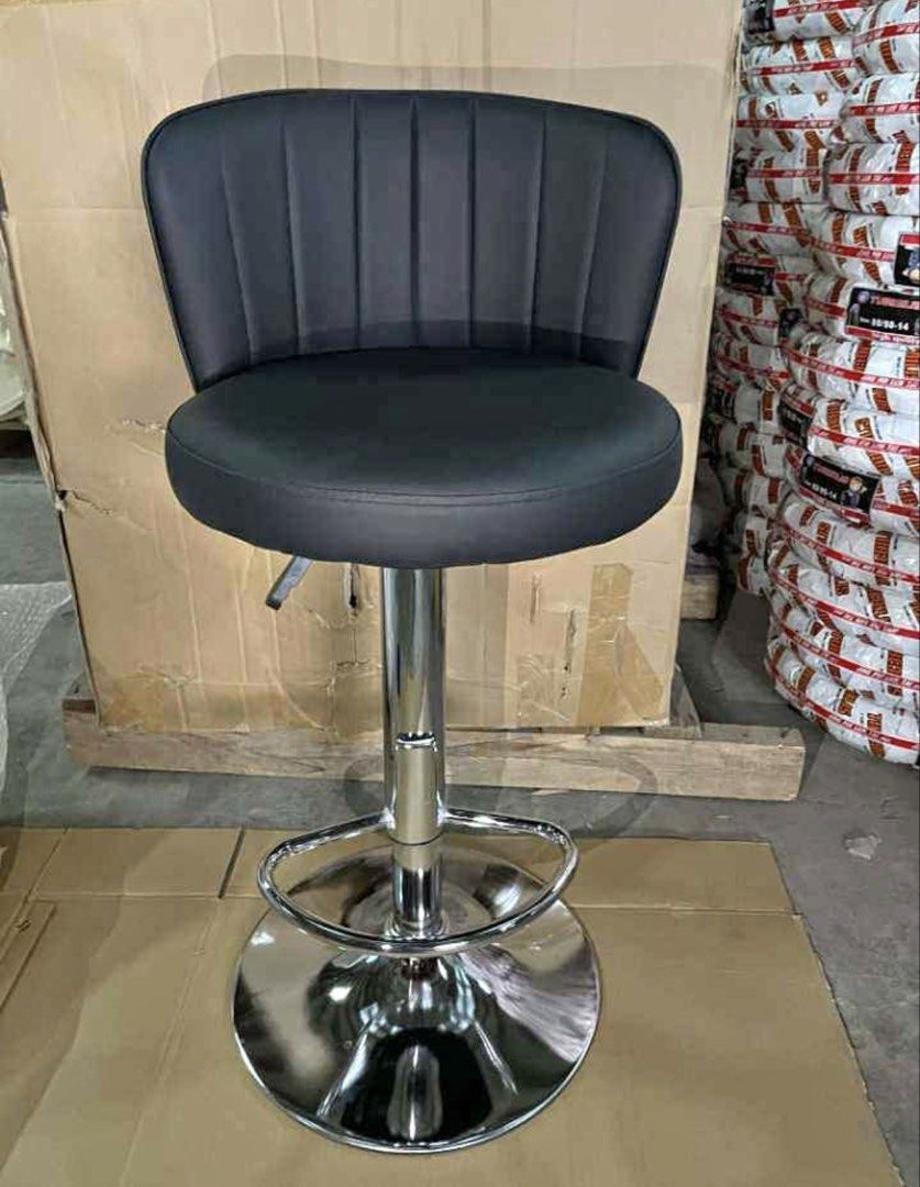 Bar Stool High Chair (Category: Chairs) located in Valenzuela. Submitted by jhagonzales (Listing ID 1468199086, Image 2). Description: .