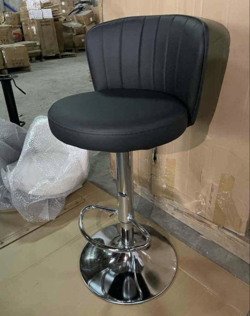Bar Stool High Chair (Category: Chairs) located in Valenzuela. Submitted by jhagonzales (Listing ID 1468199086, Image 3). Description: .