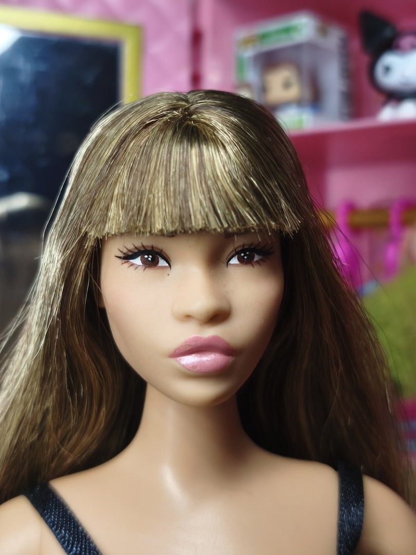 Barbie Signature Looks Simone (Category: Kids Toys) located in Naga. Submitted by glamgecko (Listing ID 1468212169, Image 3). Description: Barbie Signature Looks Simone (Nude) 1,000 + SF - May mga naputol na hair - May lip chip, not disclosed by previous owner - Not for sensitive collectors - Articulation is good but have minimal signs of usage.