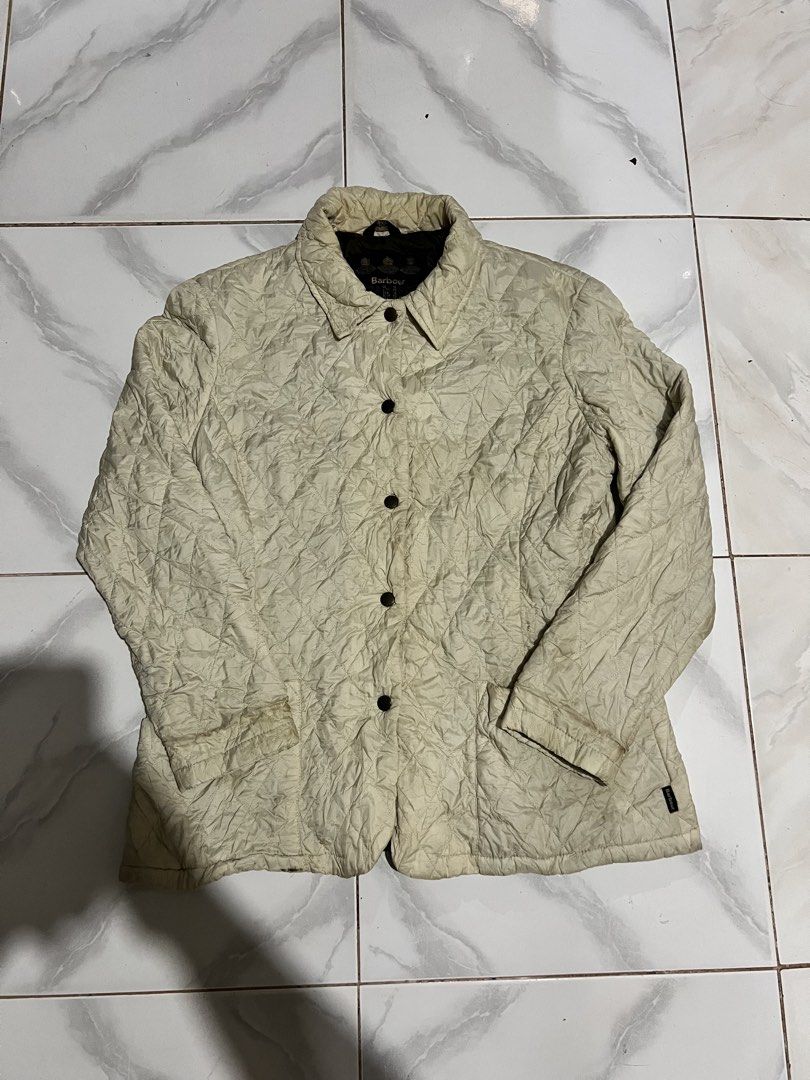 Barbour Puffer Coat Jacket (Category: Coats, Jackets and Outerwear) located in Iloilo. Submitted by deric.john93 (Listing ID 1468135583, Image 1). Description: size small to medium 21 width 26 length need wash only no major flaws 9.5/10 color rate details posted 1500 iloilo city location .