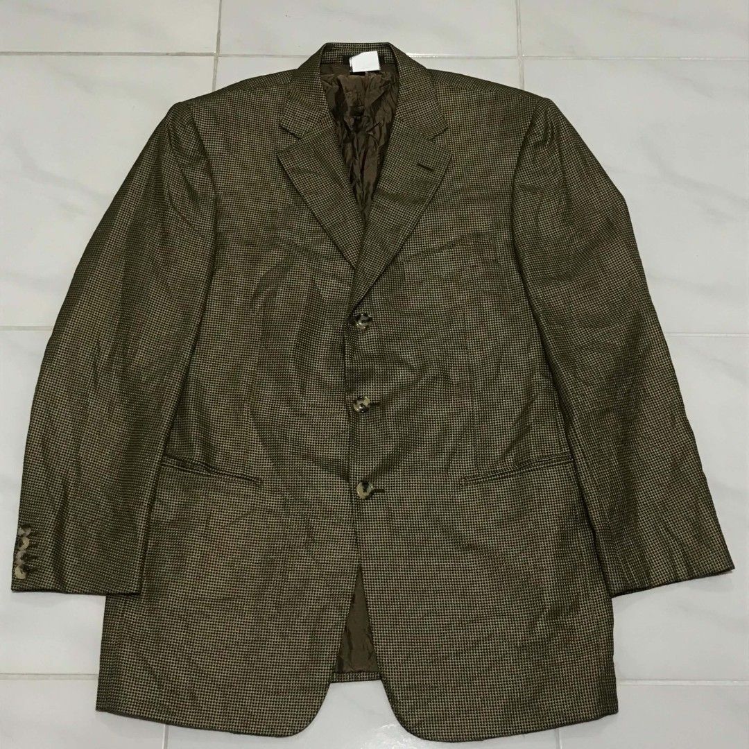BARCELINO COAT BLAZER SUIT FORMAL LARGE (Category: Coats, Jackets and Outerwear) located in Cavite. Submitted by justthrift06 (Listing ID 1468181943, Image 1). Description: DIMENSION 22X33 GOOD CONDITION SHIPPING NATIONWIDE.
