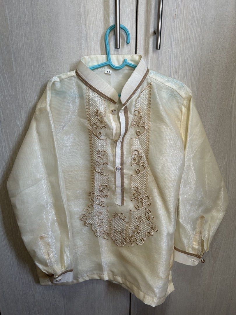 Barong Tagalog for kids (Category: Babies & Kids Fashion) located in Cainta. Submitted by klach (Listing ID 1468063907, Image 1). Description: ✅ Barong Kids with Lining and Piping cream with mocha piping long sleeves - chinese collar Size 12 can fit 8-12yrs old ✅ ₱350 ✅ Worn once only ✅ This is pre loved. Manage your expectations. ✅ RFS: Decluttering ✅ First to pay will get the item ✅ No Return No Exchange ✅ Mode of payment: Gcash 🛵📦 Lalamove /