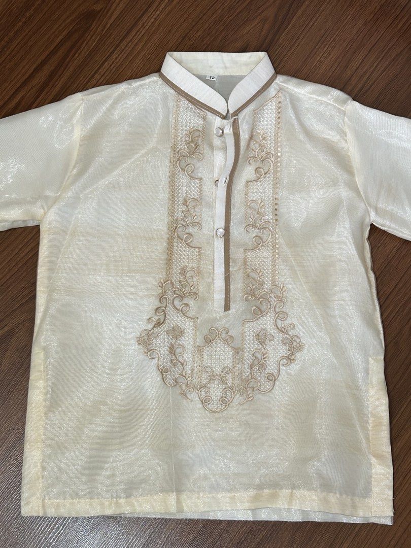Barong Tagalog for kids (Category: Babies & Kids Fashion) located in Cainta. Submitted by klach (Listing ID 1468063907, Image 2). Description: ✅ Barong Kids with Lining and Piping cream with mocha piping long sleeves - chinese collar Size 12 can fit 8-12yrs old ✅ ₱350 ✅ Worn once only ✅ This is pre loved. Manage your expectations. ✅ RFS: Decluttering ✅ First to pay will get the item ✅ No Return No Exchange ✅ Mode of payment: Gcash 🛵📦 Lalamove /