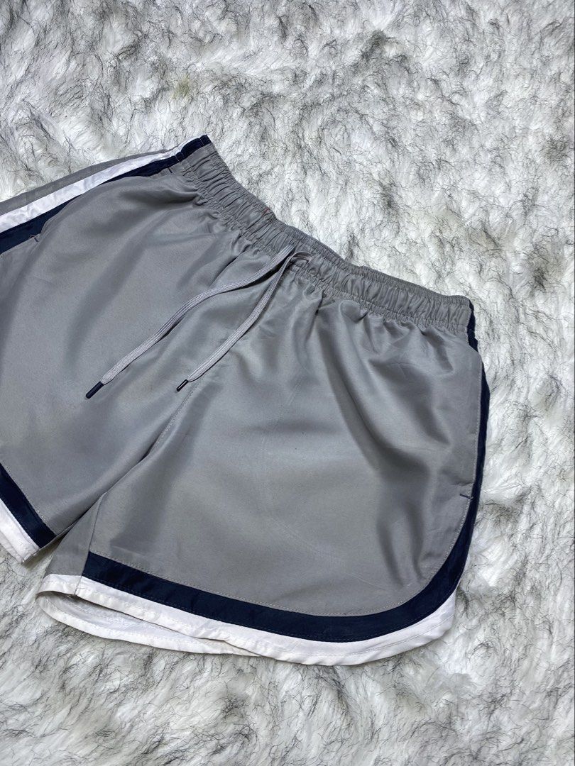 Bcg (medium) (Category: Activewear) located in Manila. Submitted by csjlgen (Listing ID 1468156562, Image 3). Description: .
