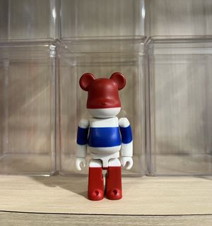 (Category: ) located in . Submitted by Bearbrick18 (Listing ID 1468127419, Image 1). Description: .