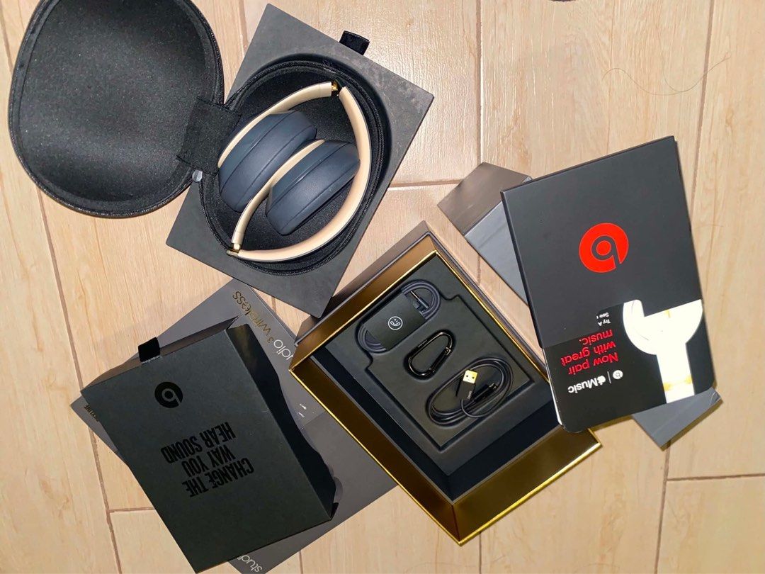 Beats Studio 3 Wireless (Category: Headphones & Headsets) located in Quezon City. Submitted by ellacduenas (Listing ID 1468174581, Image 1). Description: .