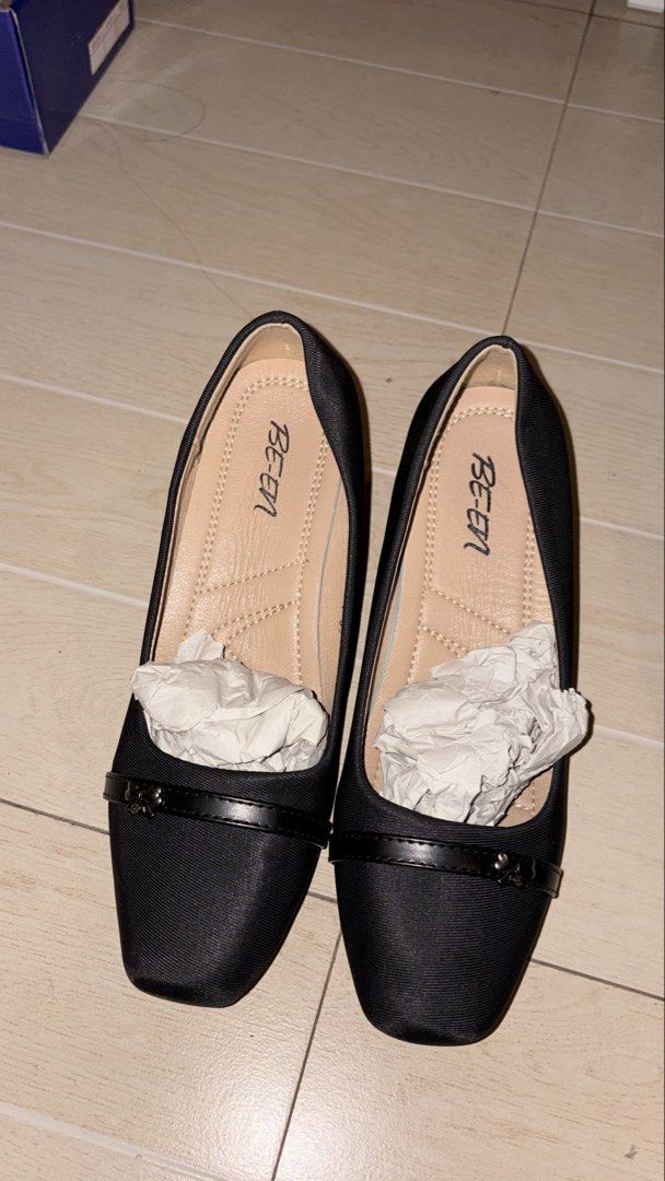 Be-En Black Block Heel Pumps (Category: Heels) located in Manila. Submitted by dyullll (Listing ID 1468205613, Image 1). Description: - Brand: Be-En - Style: Black block heels with a trendy narrow front strap - Comfort: Chunky heel design makes them very easy to walk in - Material: Textile outer with a neutral beige inner lining - Condition: Brand new in box, complete with original packaging and protective stuffing paper.