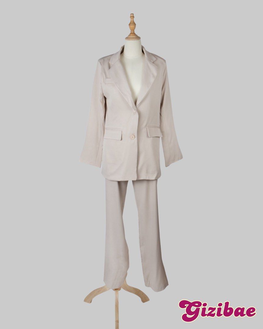 Beige Brown Coat and Pants Set Coords (Category: Sets or Coordinates) located in Manila. Submitted by thechobecloset (Listing ID 1468225299, Image 3). Description: Beige Brown Coat and Pants Set for ₱1,000 Beige Brown Coat Size: M Brand New Beige Brown Pants Waist Size: 25-27 inches Brand New.