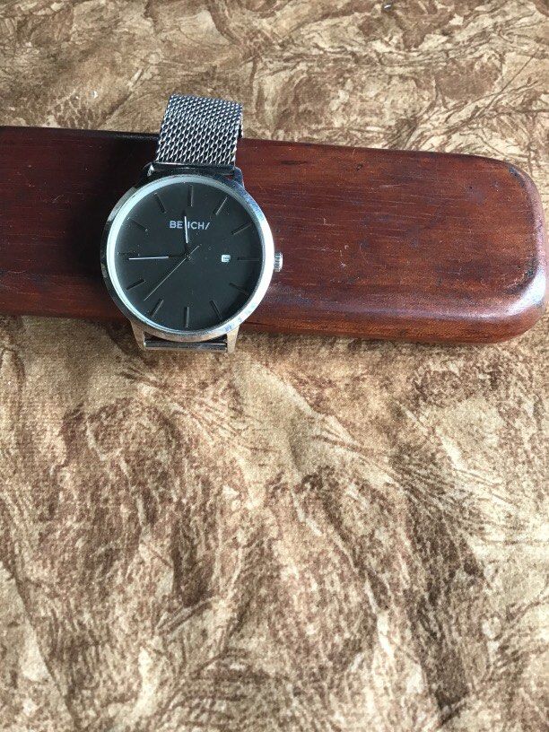 Bench Quartz authentic (Category: Men's Watches) located in Baguio. Submitted by agozun61 (Listing ID 1468084826, Image 1). Description: Quartz all stainless big size.good running condition..