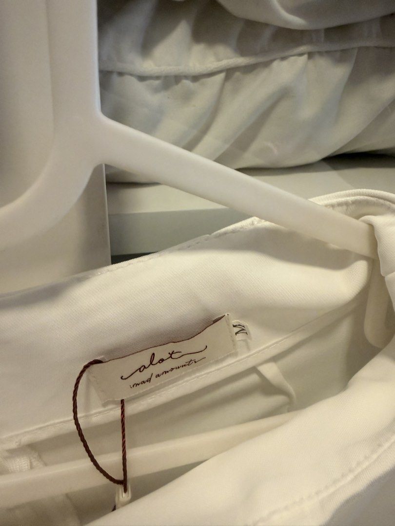 BKK white trousers (Category: Other Bottoms) located in Quezon City. Submitted by destashingmycloset (Listing ID 1468124203, Image 2). Description: .
