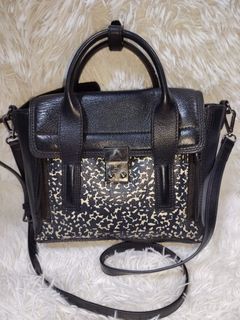 (Category: ) located in . Submitted by zhelcloset01 (Listing ID 1468068940, Image 1). Description: .
