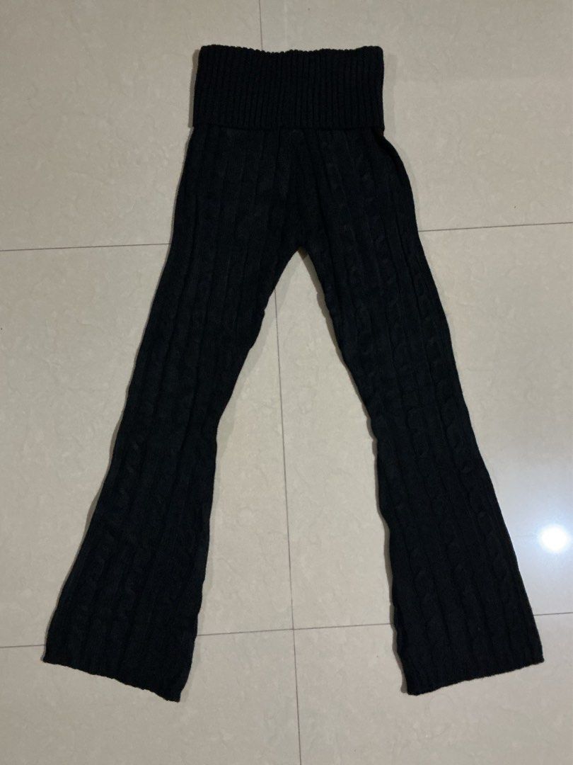 Black Cable Knit Flare Pants Size S (Category: Jeans) located in Bulacan. Submitted by toogoodtobegarbage (Listing ID 1468187979, Image 2). Description: - Color: Black - Size: Small (tag attached) - Material: 100% polyester (super cozy and thick) - Design: Cable knit texture, thick ribbed waistband, and trendy flared legs - Never used .