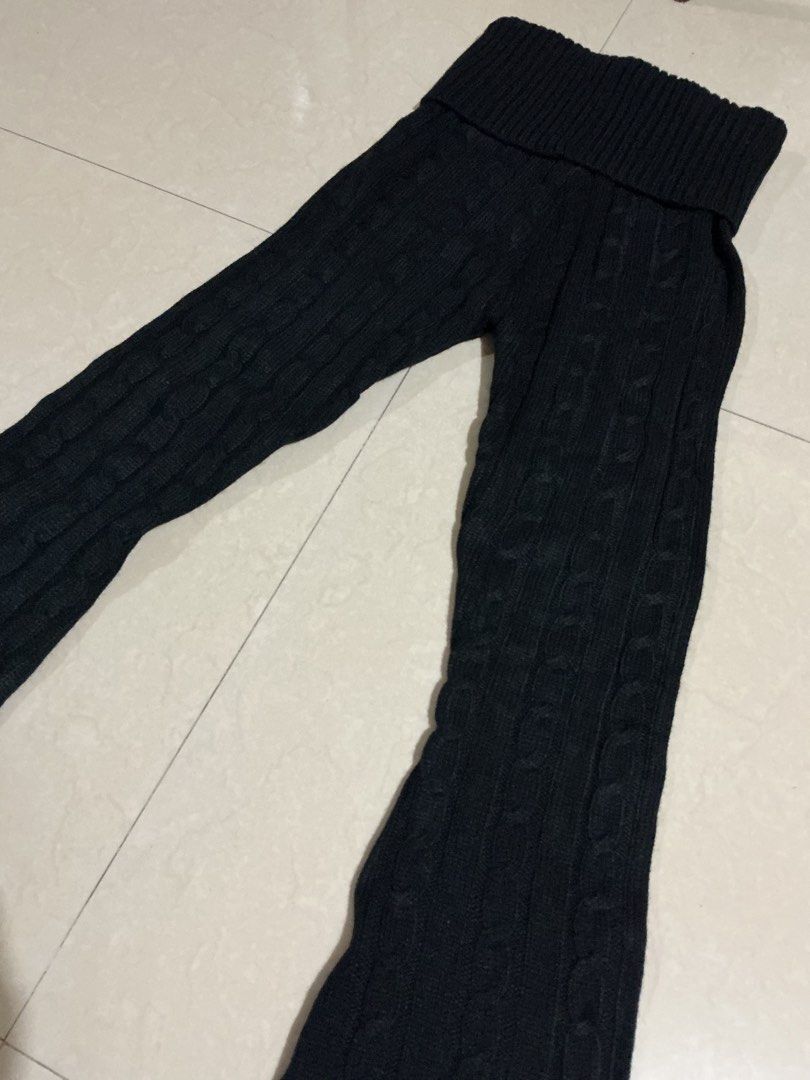 Black Cable Knit Flare Pants Size S (Category: Jeans) located in Bulacan. Submitted by toogoodtobegarbage (Listing ID 1468187979, Image 3). Description: - Color: Black - Size: Small (tag attached) - Material: 100% polyester (super cozy and thick) - Design: Cable knit texture, thick ribbed waistband, and trendy flared legs - Never used .
